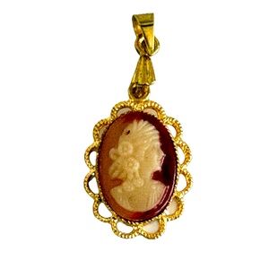 Victorian Shell Portrait Of Lady Gold Cameo Pendant Only Read
